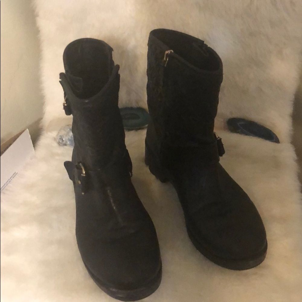 Tori Burch boots 8M (1232)